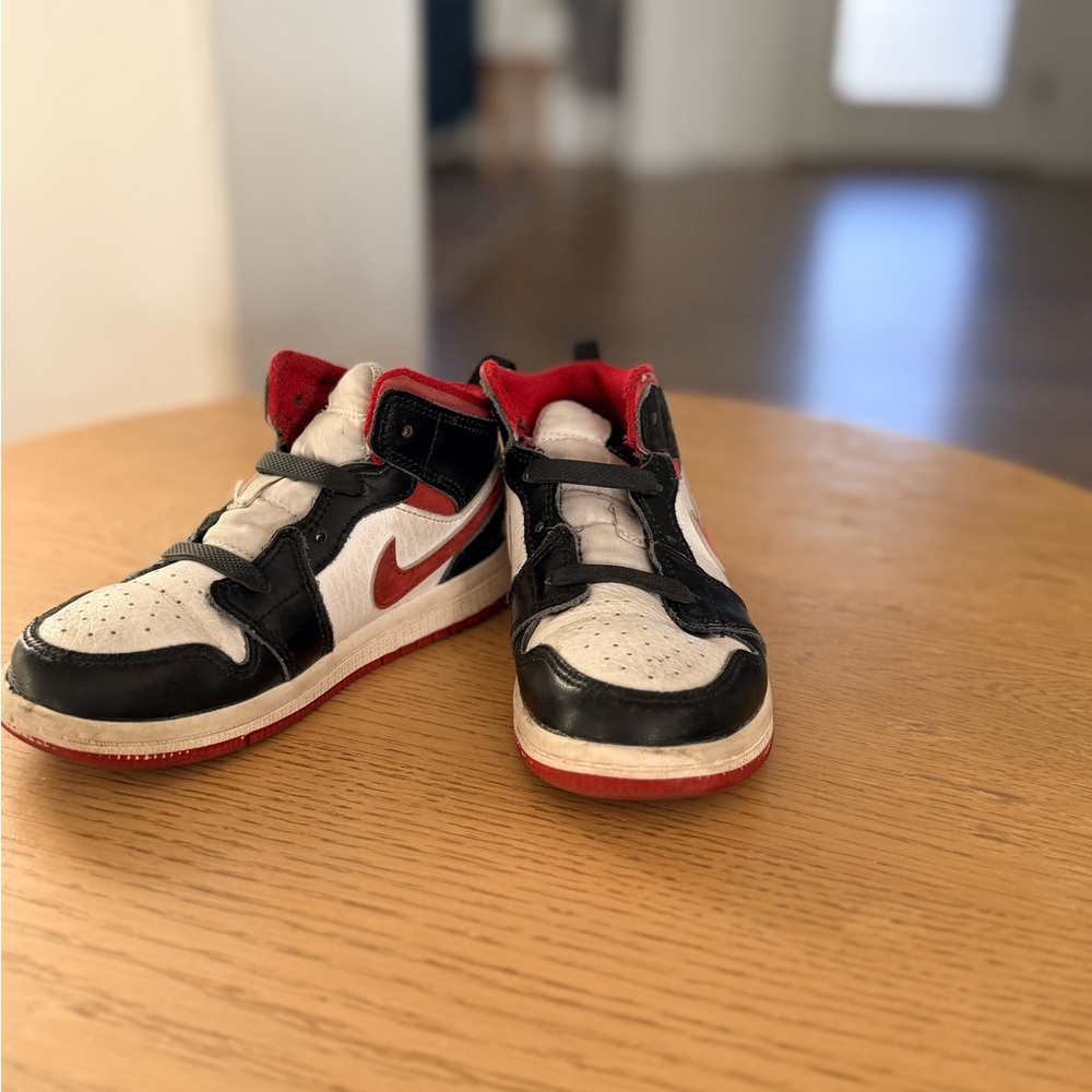 Nike Kids Black, White, and Red Sneakers